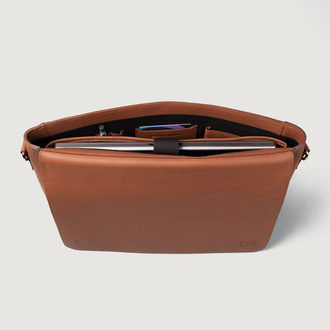 The Carismatico Brown Leather Messenger Bag